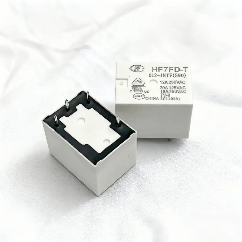 HF7FD-T-012-1HTF(590) 一组常开 12V 4脚20A 原装宏发功率继电器
